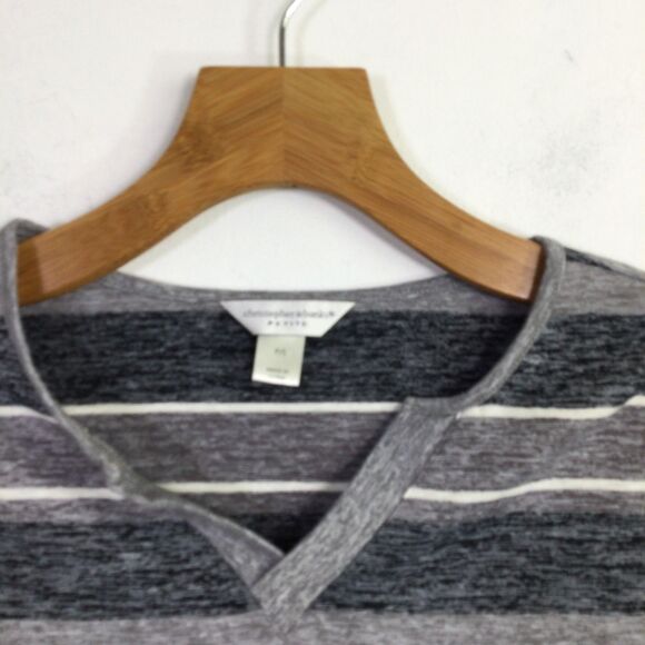 Christopher & Banks Womens V-Neck T-Shirt Short Sleeves Striped Gray Size PS - Picture 11 of 16